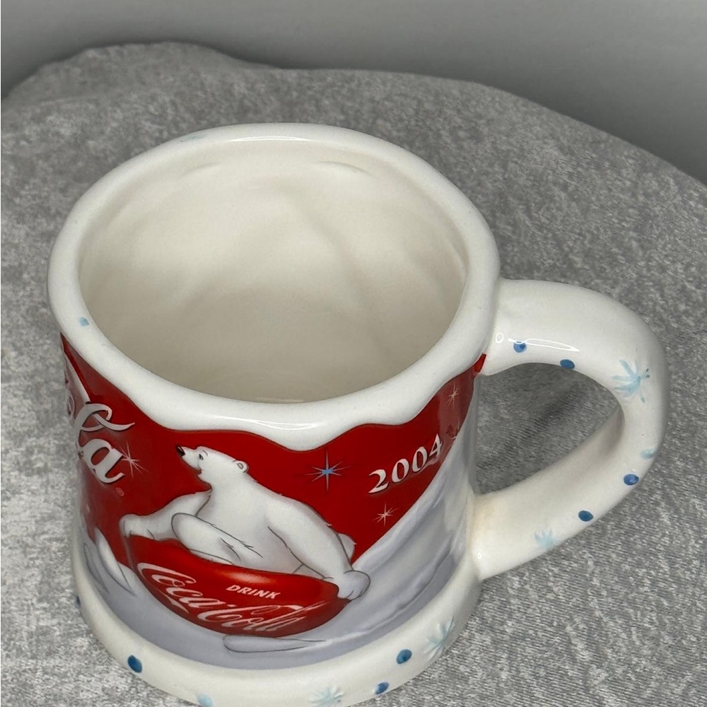 Vintage Coca-Cola Polar Bear Mug 2004 – Holiday Ceramic Collectible Décor(F8)&